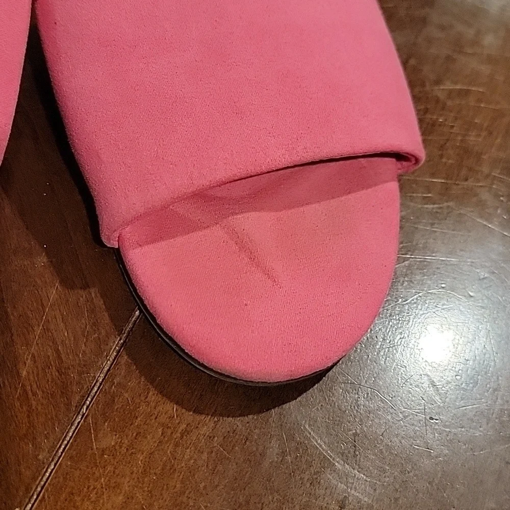 (J4) A new day slide shoes girls 6 1/2